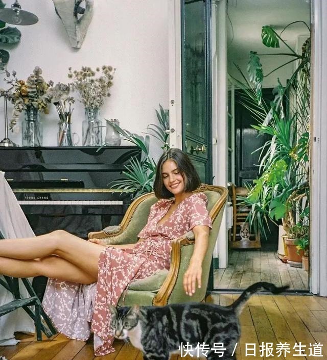 get 适合夏日get的法式发型,时髦又好打理!适合夏日get的法式发型,时髦又好打理!