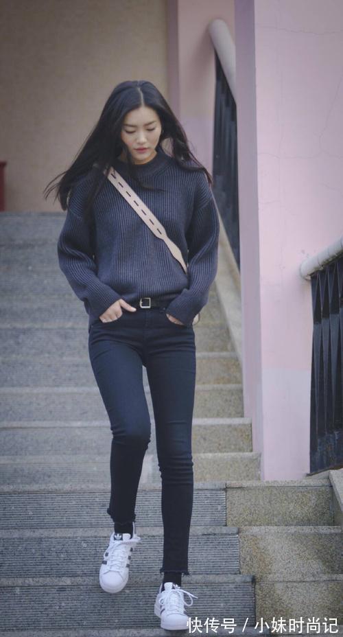 小姐姐 刘雯普通白裙穿出国际大牌感,配披肩发好有少女感