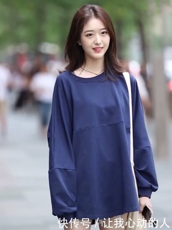 裤子|美女出门不穿长裤子,晒出双性感“牙膏腿”,不料膝盖的疤成亮点