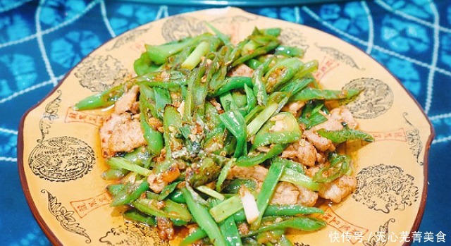 煎饼卷菜|夏天到西安旅游，有哪些让人胃口大开的美食当地导游给出答案！