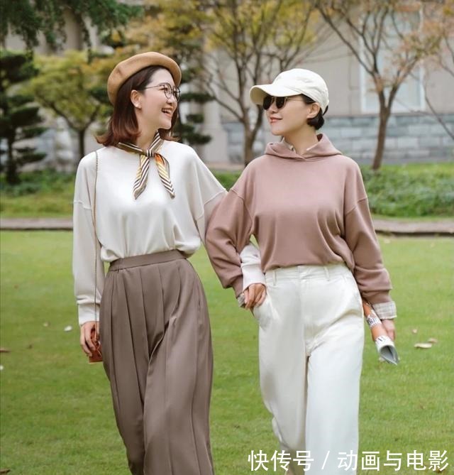 彩色 60岁的女人，建议多学学这几位博主的穿搭，真实自然还很显年轻！