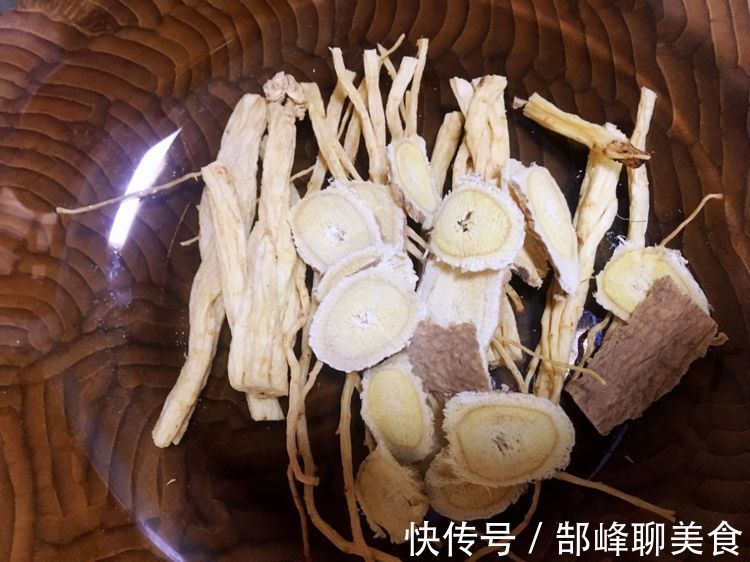 山药骨头汤|党参山药骨头汤,肉质鲜美味道好,冬天滋补要多喝