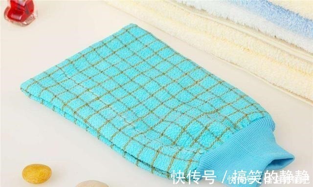 厨房放一个搓澡巾,几个作用真实用,很多人都不懂!