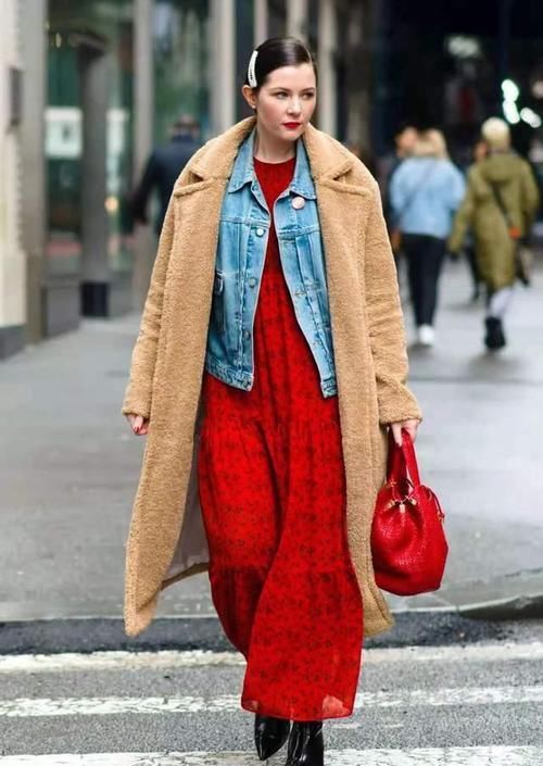 不论穿羽绒服还是大衣,一定要牢记“上下法则”,时髦显高级