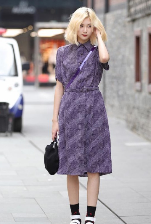 气质|个性时尚的美女街拍骨感的美女,散发迷人气质