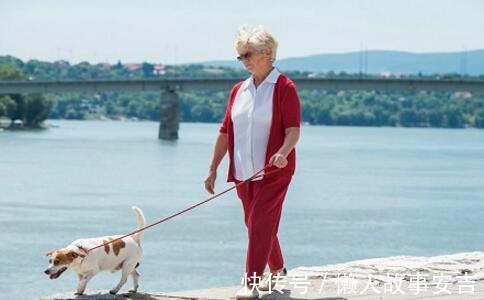 老年痴呆|老人有没有患老年痴呆？要注意这几个表现，若一个不占晚年能享福