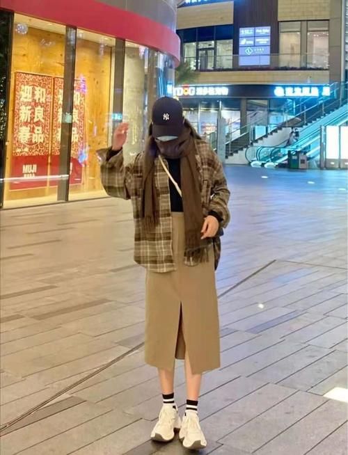 毛衣开衫这样搭，很显气质，出街吸睛第一名