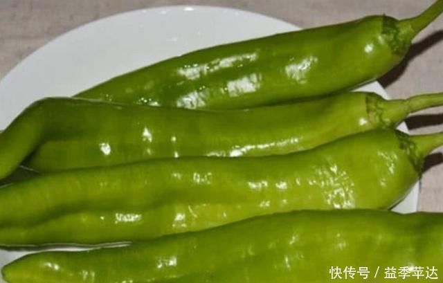 忠告|忠告炒青椒时切不可放此物,吃了就是没事找事,还有人不清楚