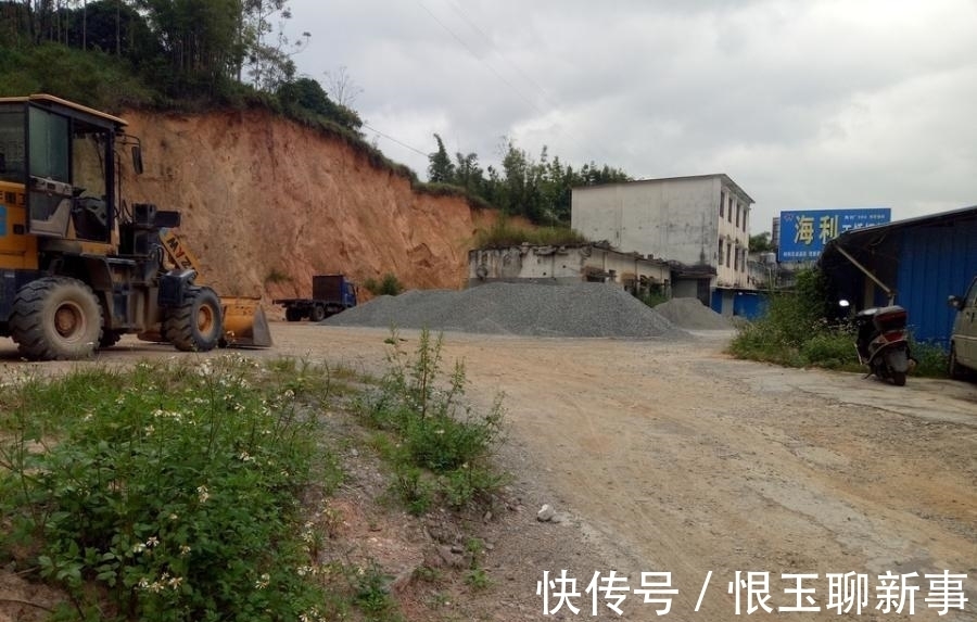 76人|抢手!玉林容县9亩地块被拍卖,9人竞争,140万加价到九百万