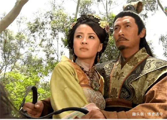 朱棣|朱元璋赏赐朱棣美女,朱棣看了一眼数量,忙吩咐快把她们送走