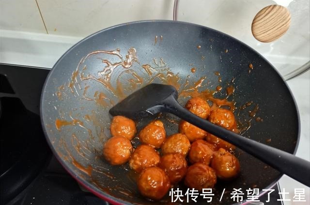 别再炸丸子了！教你新做法，不用油炸健康省油，比狮子头还香！