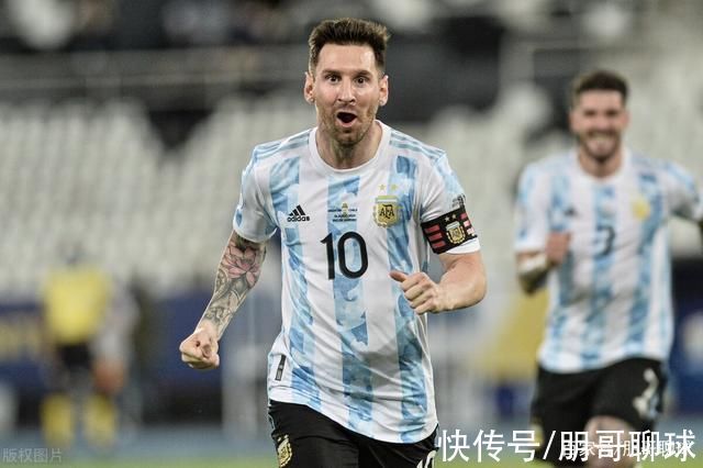 踢法|C罗5场6球,粉丝高喊CR7=球王,梅西球迷应多份理解+尊重