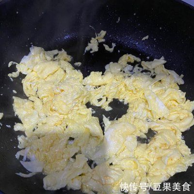  炒饭|据说这个时候吃瑶柱香芹炒饭，是最好的