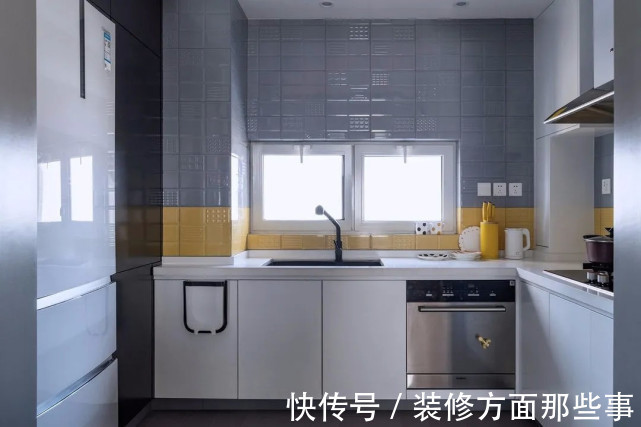 装修风格|142平现代二居室,将黄色玩明白了