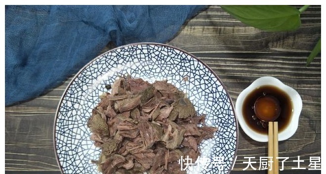 调料|炖牛肉时,不要直接焯水,否则牛肉煮不烂,难嚼还塞牙!