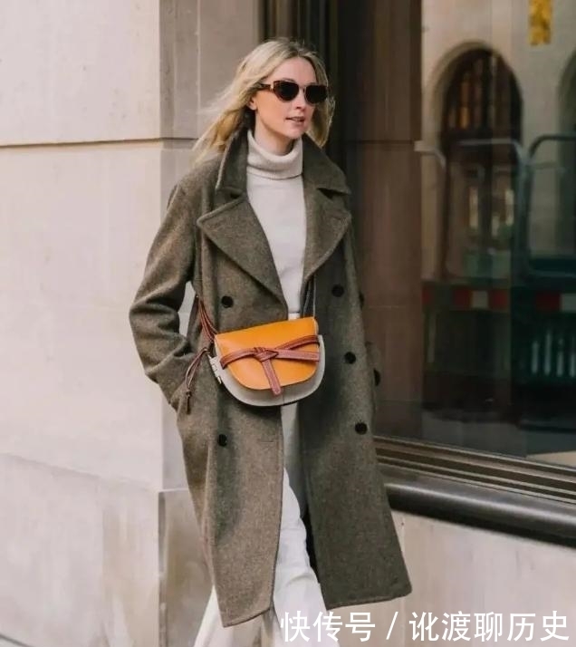 说实话,冬季选大衣看这2点,轻松穿出气质范!小个子女人也受用