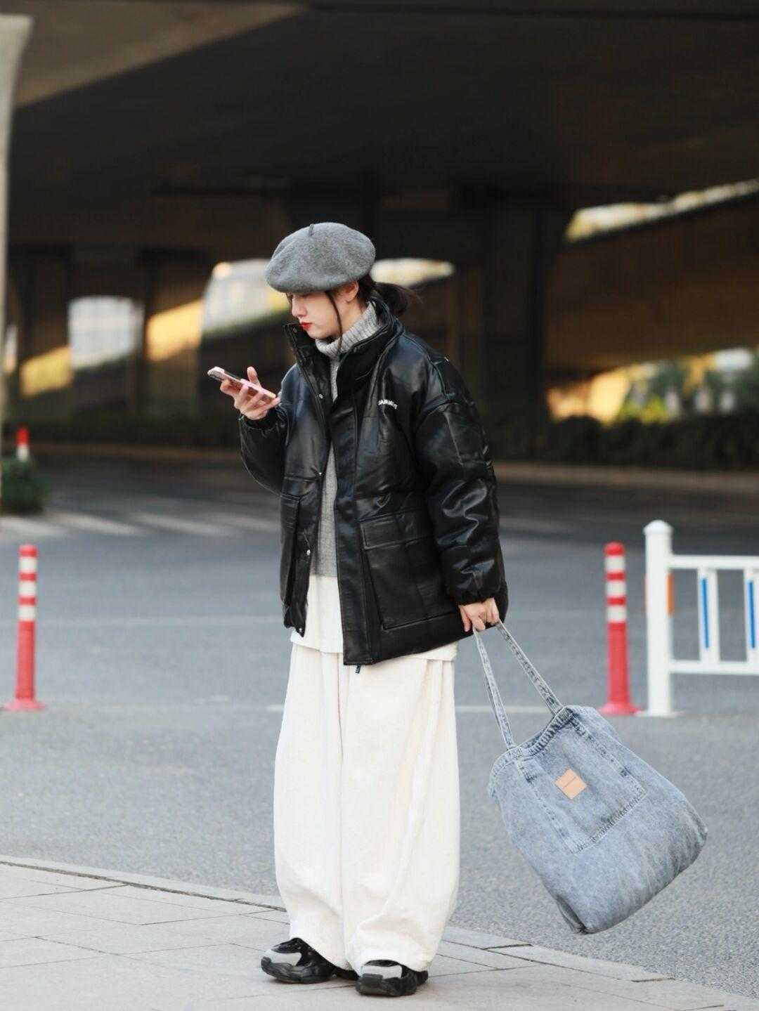 深灰色|“羽绒服”才是万能搭配神器,冬季穿保暖还个性,时髦精都爱了!