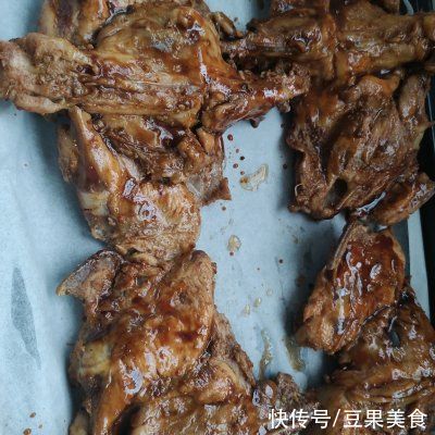  把全家人征服的蜜汁烤鸡架，好吃到过分