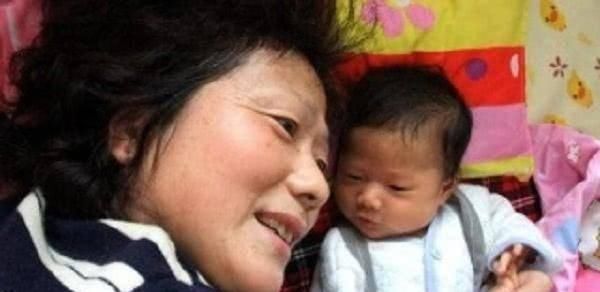 差别|孩子从小跟老人睡,三岁后三个地方差别很明显,很多宝妈看完后悔