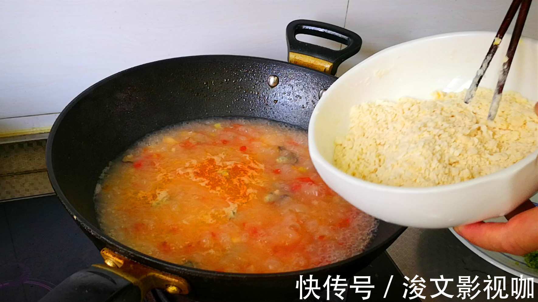 晓峰|做疙瘩汤我有妙招,不用一滴水做的疙瘩又小又匀,孩子喝了两大碗