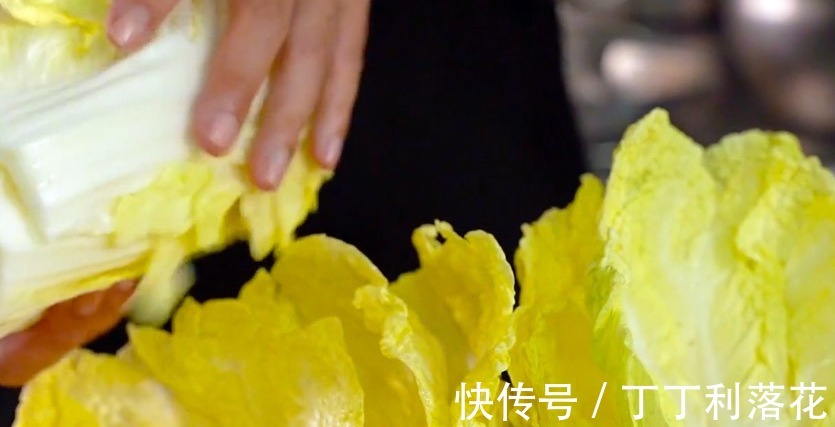 为啥你做的“乾隆白菜”不脆大厨揭秘饭店配方，看完你也学得会！
