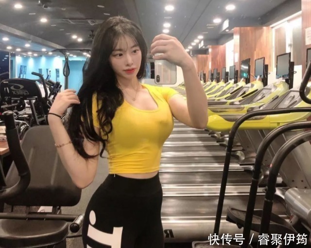 女教练|韩国健身女教练,高颜值搭配紧致身材,一运动来造就