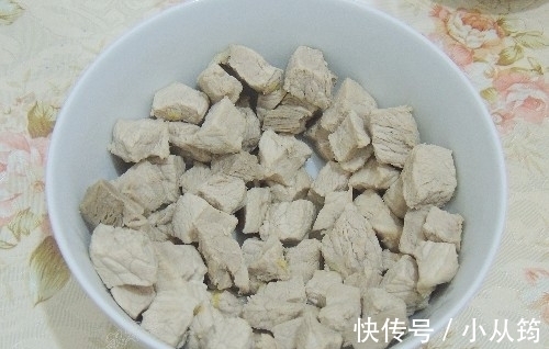 孩子|想吃肉松不用买，自己在家做很简单，1斤肉做一大盘，孩子抢着吃