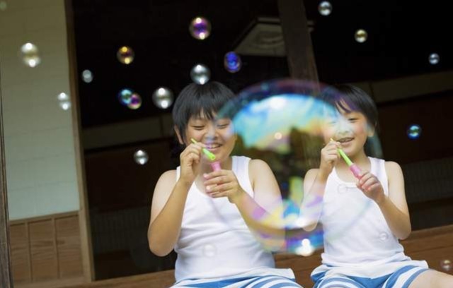 请假条|小学生“请假条”走红,老师看完笑出鹅叫:太精彩,必须批准