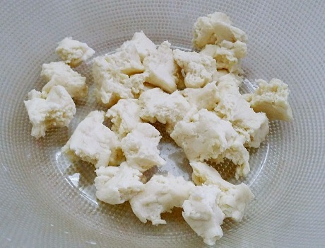 牢记|天冷发面,别再放酵母了,牢记1个妙招,发酵速度快,馒头更香软