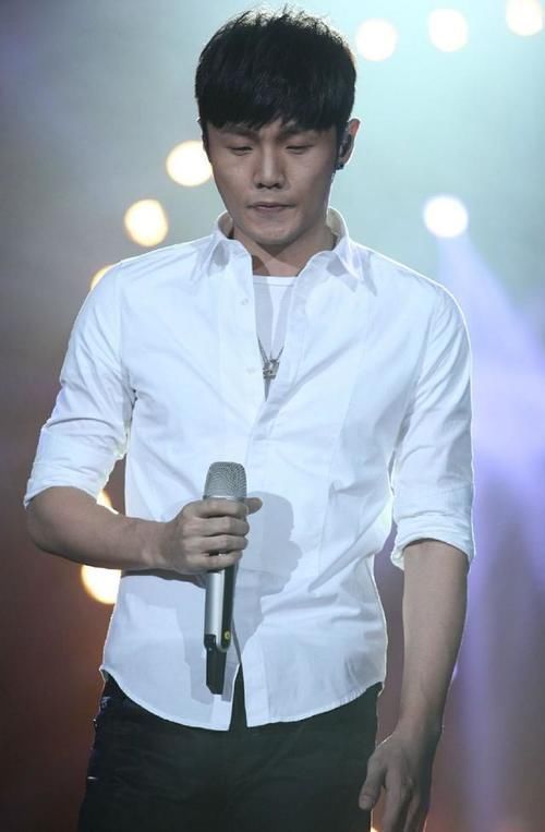 首歌|中国公认最难唱的5首歌,第一首谁唱谁出糗,全都会唱还未出生