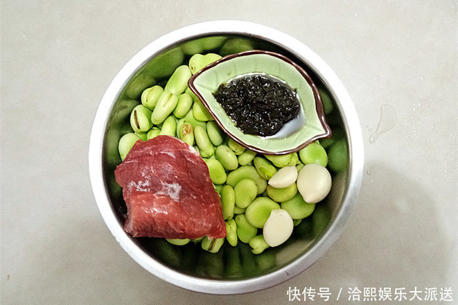 2茶匙|75岁的老妈隔三差五吃这菜，脸色红润精神气儿十足，鲜嫩又清爽