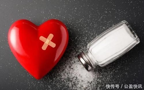 藏在廚房的一種“調料”,跟心臟搶壽命,跟骨頭搶鈣,你還餐餐吃