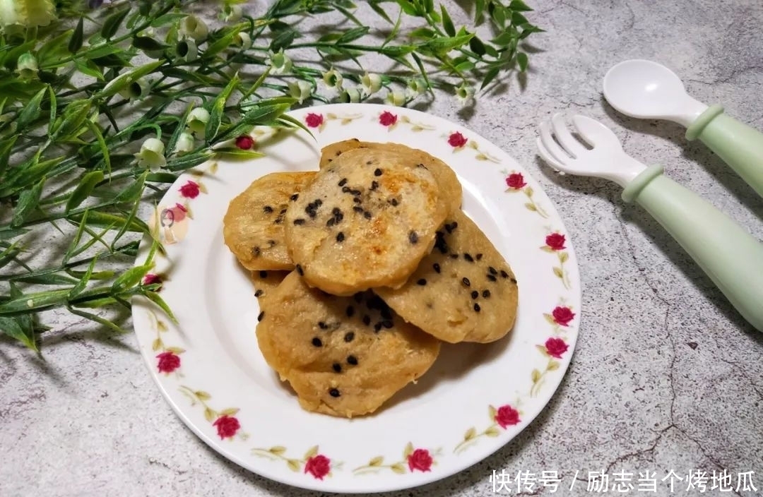 山药|秋季多吃山药好，山药加苹果做成小软饼，软糯香甜，宝宝真爱吃