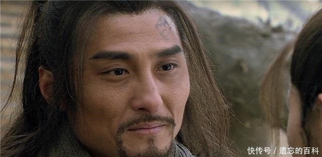 《水浒传》中晁盖上梁山,为何遭王伦拒绝,林冲为何杀王伦!