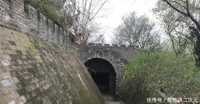 古墓中|600年前朱元璋女儿的墓被发现，墓中为什么还有活人居住？