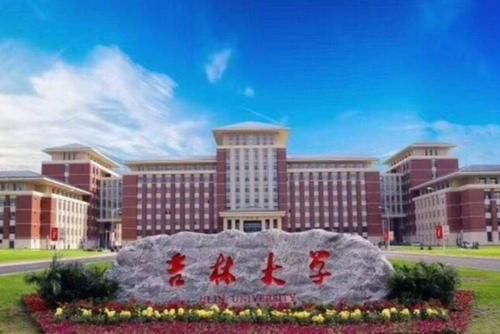 一个大学能有多大？华科大学生坐地铁上课，这所学校有5个飞机场