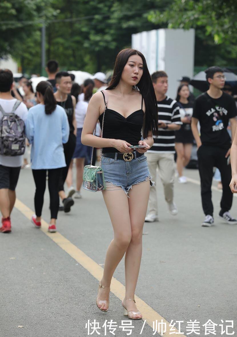 夏季|夏季穿短裤没亮点？款式不够搭配来凑，同样能够吸引你的注意！