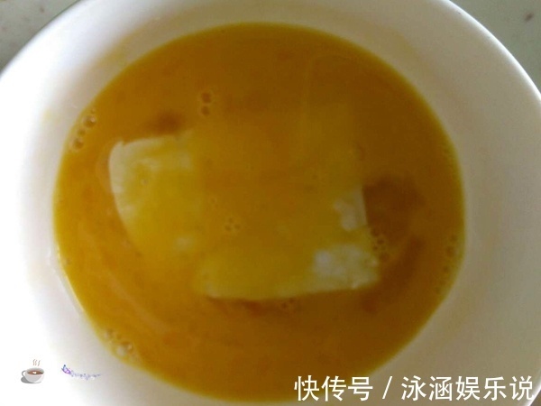 豆腐又一种好吃爆的做法！又香又快，还没出锅都想抓几块吃