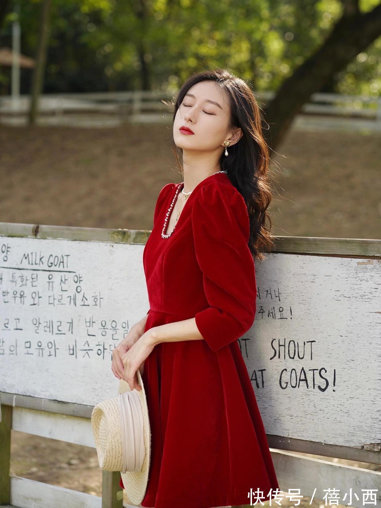 战袍|新年战袍你准备好了吗?“红色连衣裙”吸睛满分,优雅又有女人味