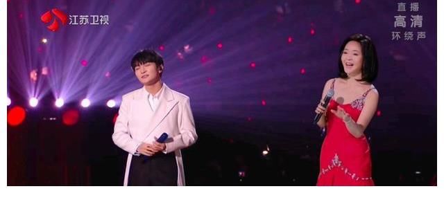 央视2022新年音乐会节目单公布：伍珂玥带来单曲，周深连续登台