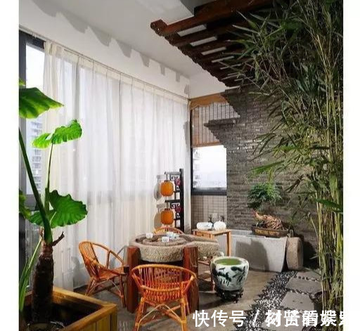 这才是我想要的阳台！种满花，有一个小憩的地方