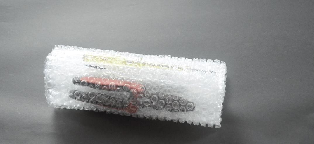 快递箱里的气泡垫别扔了, 没想到它作用这么大, 家家户户用的到