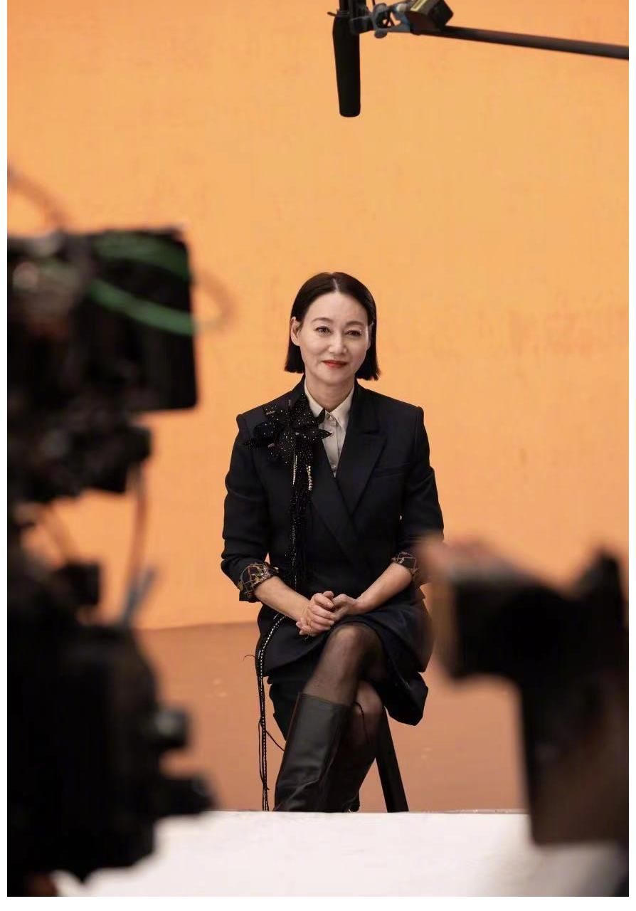 范丞丞|《导演请指教》演员上班图曝光，范丞丞、黄明昊、朱志鑫确定参加