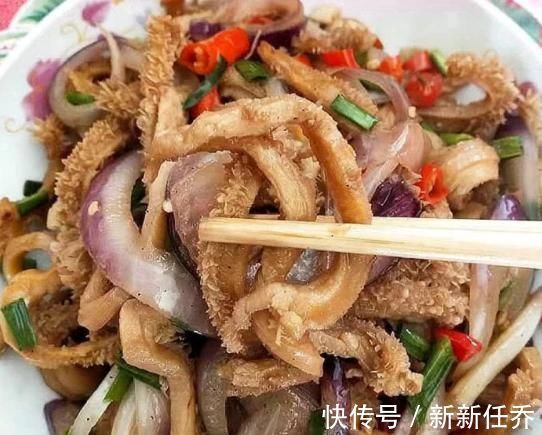洋葱和它一起炒,每天炒一盘,美味下饭,软化血管,待客倍有面子