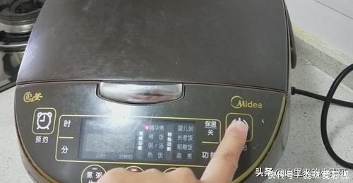 教你面包最简单的做法,不用烤箱不用蒸,暄软拉丝,再也不用买了