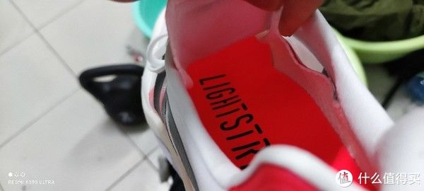 lightstrike|闲来挑灯论鞋 篇五十六：站内首发——Boston10 开箱试穿