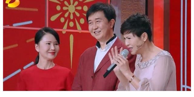 黄土高坡|她22岁成为国家一级演员，吐槽春晚盒饭难吃，倪萍1句话让她闭嘴