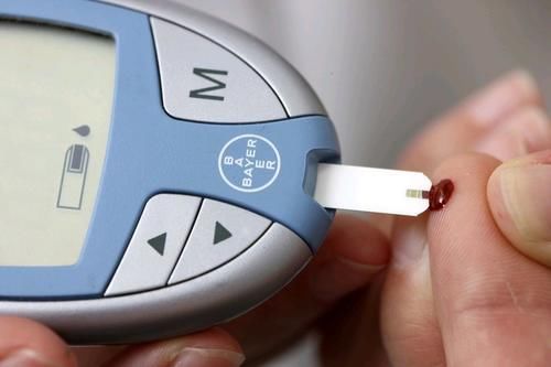 睡眠时间|得了糖尿病的人，静养和坚持运动，应该要怎么选择？早做了解