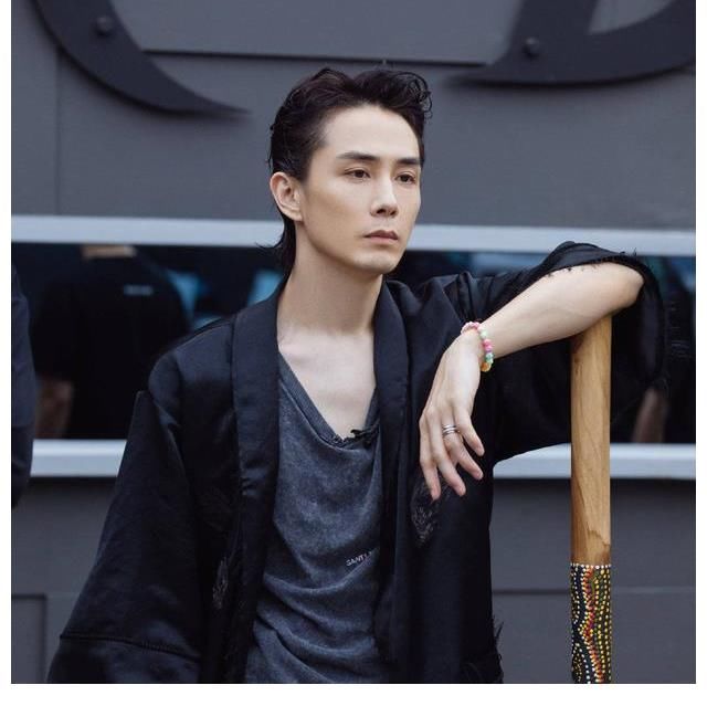 节目|《披荆斩棘的哥哥》：大湾区哥哥再次翻红，最大赢家还是这两人