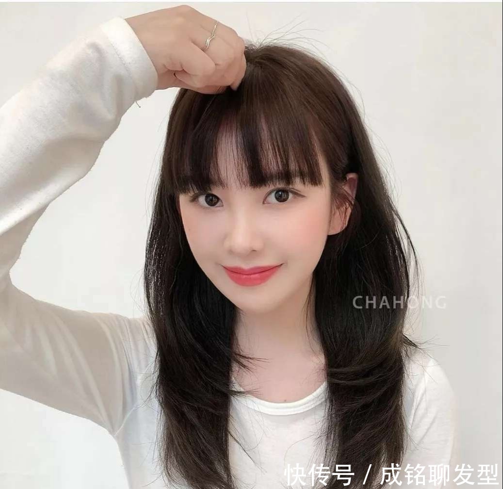 10款适合圆脸的中卷发,软弹柔卷时尚减龄,空气刘海显小又瘦脸